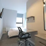 Four Bedroom Flat In The Centre شقة *