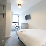 Four Bedroom Flat In The Centre Bristol
