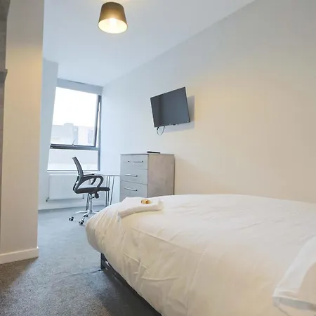 Four Bedroom Flat In The Centre Apartament *