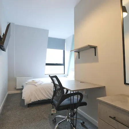 Four Bedroom Flat In The Centre Apartament *