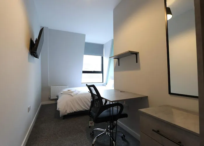 דירה Four Bedroom Flat In The Centre *