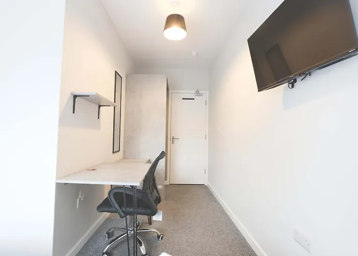 Four Bedroom Flat In The Centre Apartament *